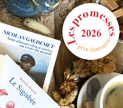 photos de livres empilés